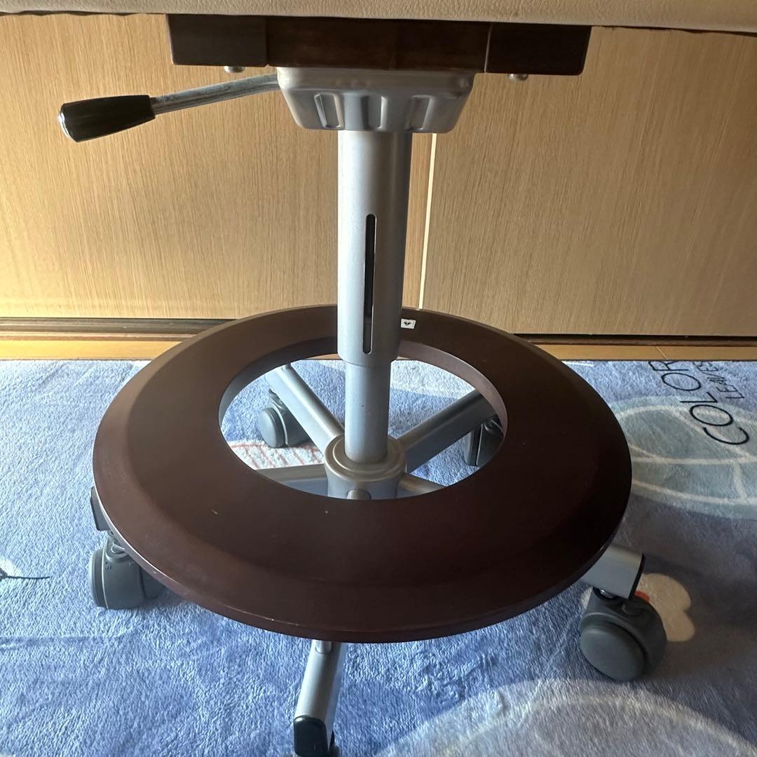 【美品】karimoku カリモク家具 デスクチェア 昇降式 キャスター付き
