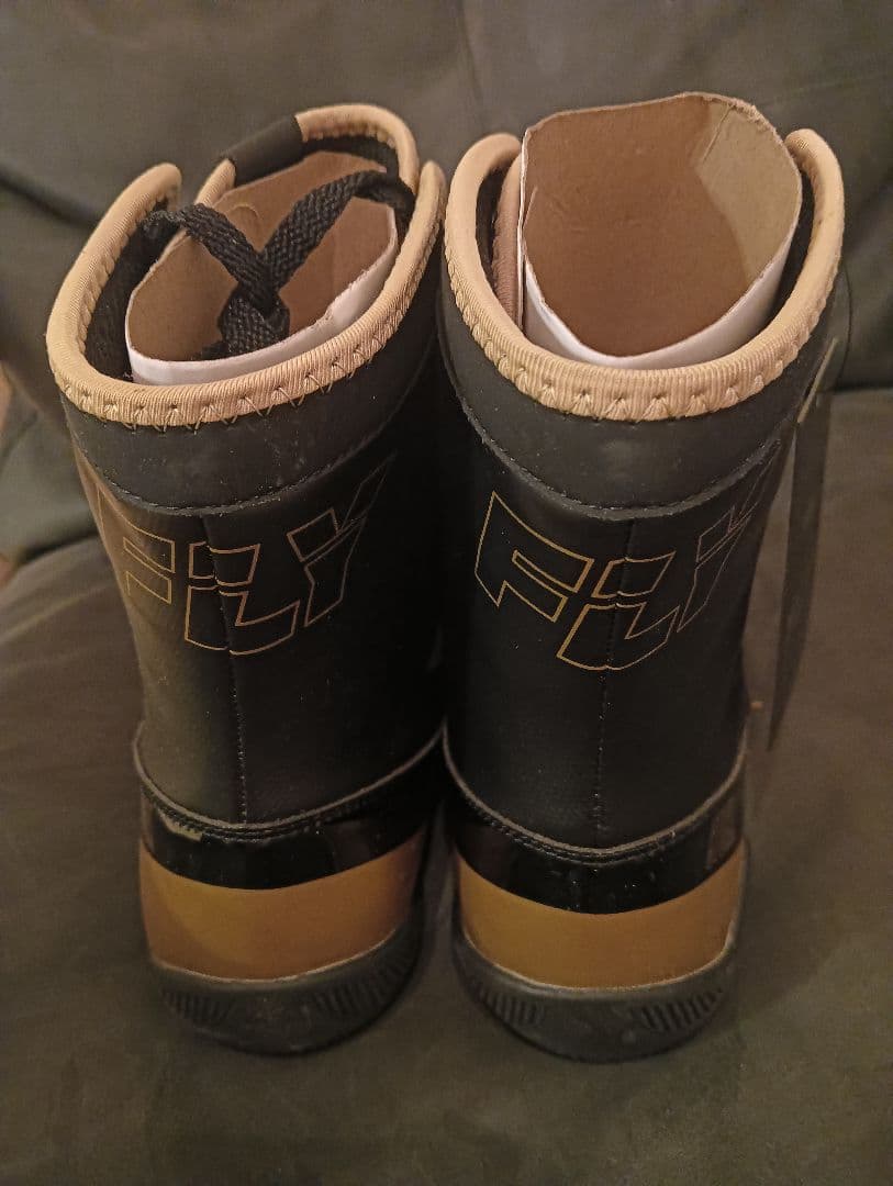新品未使用　ＦＬY フライ　ボクシングシューズ　タグ箱付き