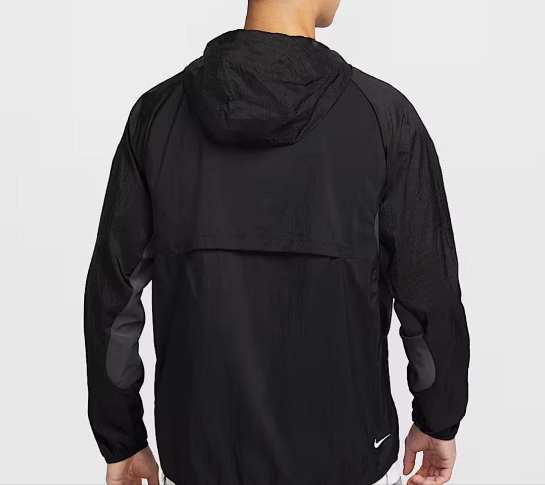 新品 NIKE メンズ【S】トレイル エアリーズ 薄手 ランニングジャケット 黒
