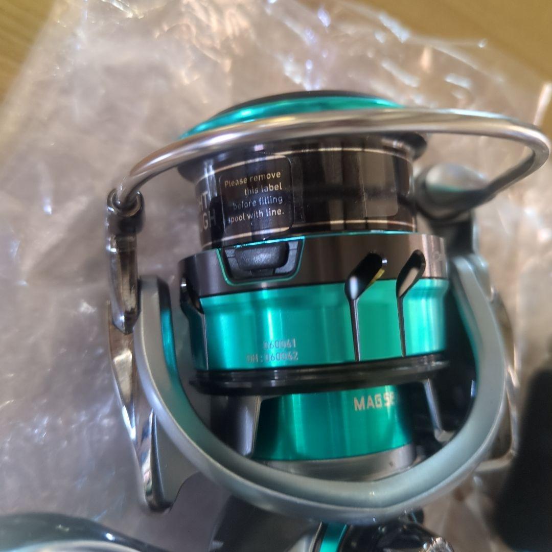 DAIWA 18 エメラルダス AIR LT3000S-CXH-DH