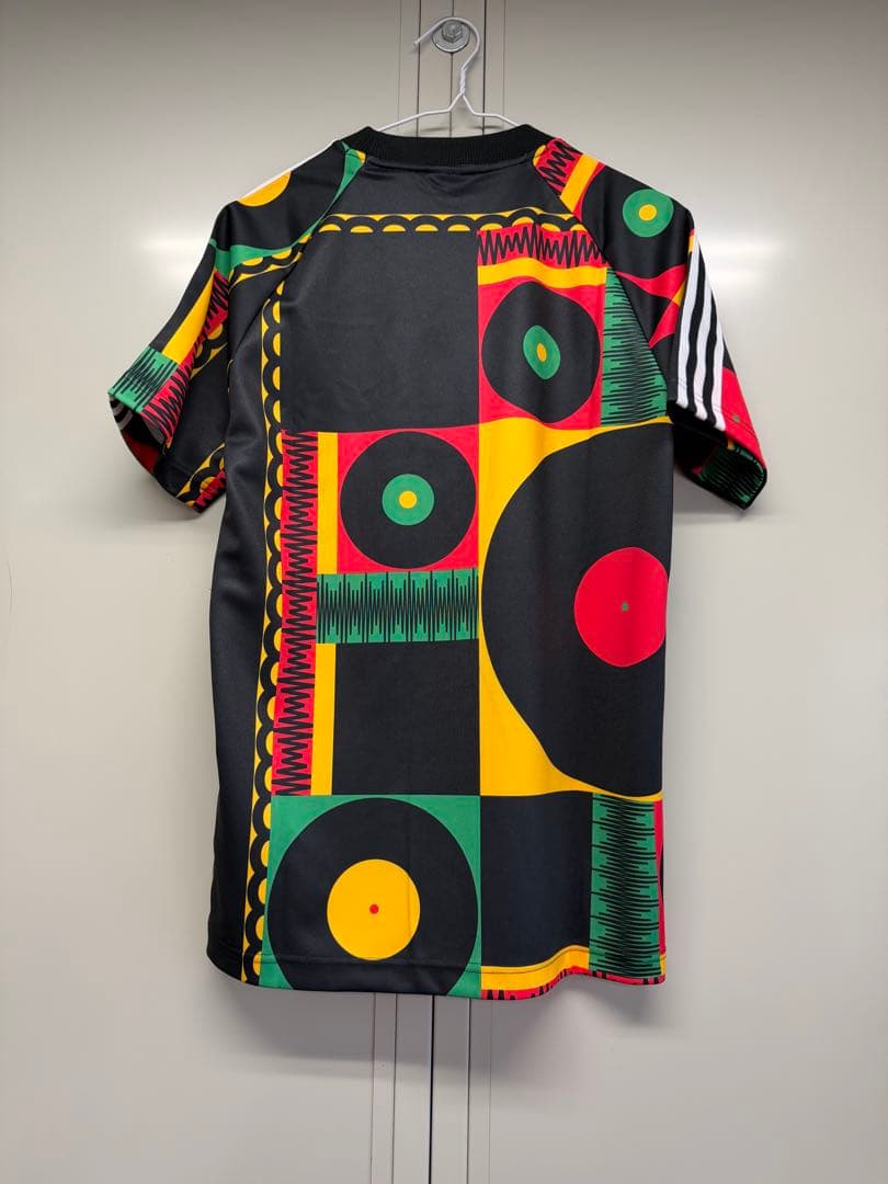 ジャマイカ　アディダスオリジナルス　完売品