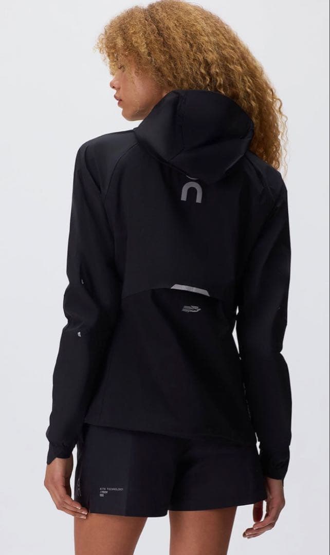 ウォーキング・ランニングウェア Kith woman for on core jacket black XL