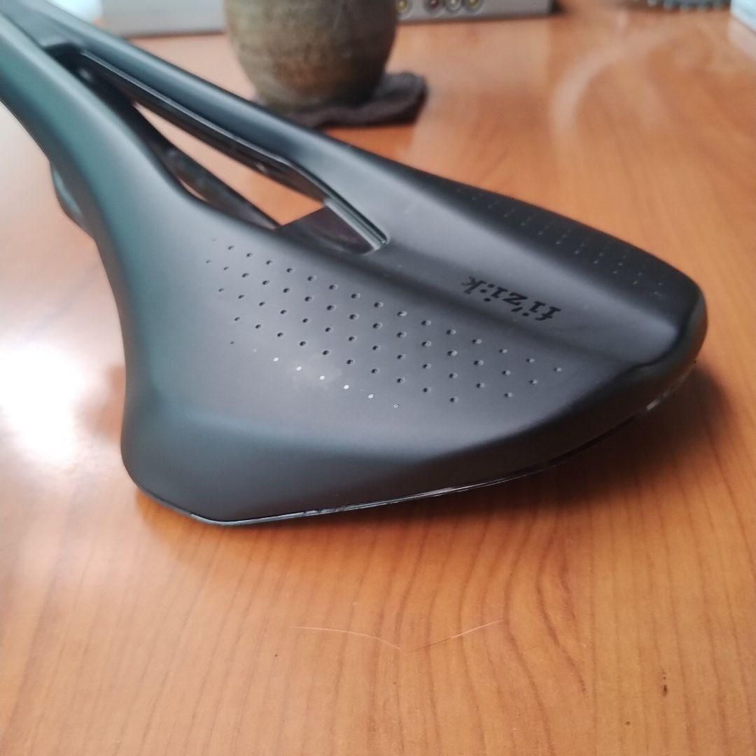 FIZIK テンポ　アルゴ　カーボンレール　フィジーク