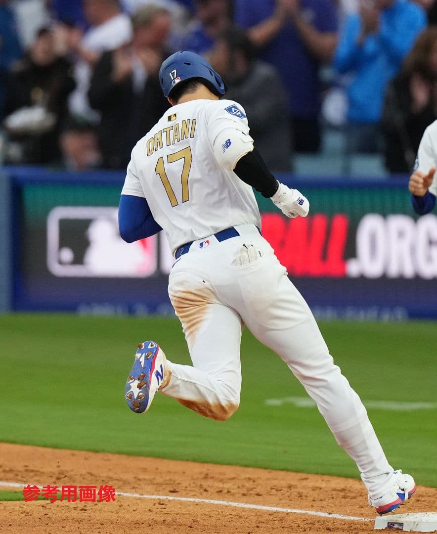 【正規品】限定ゴールドユニフォーム 大谷翔平ベッツフリーマン3点セット Mサイズ