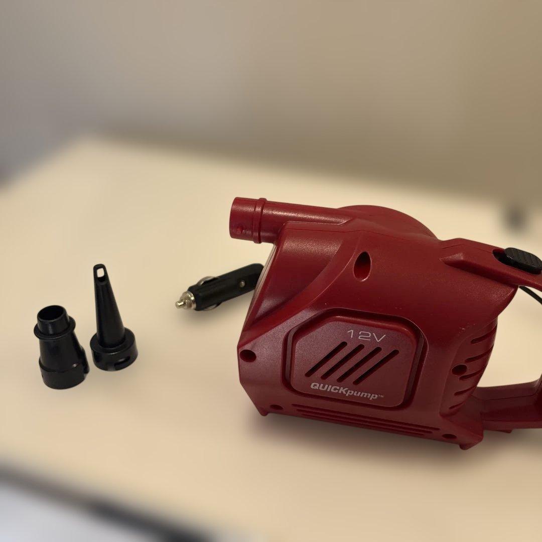 Coleman エアマットと電動ポンプ