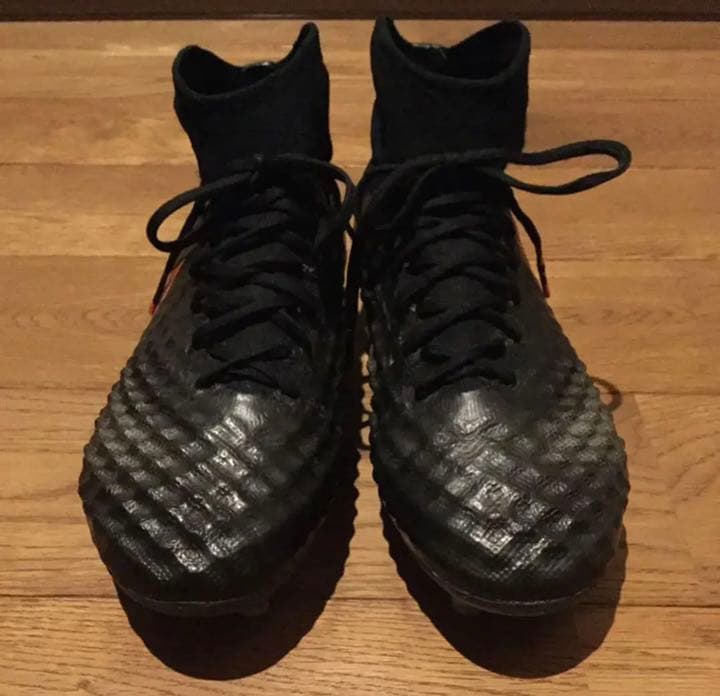 サッカースパイク NIKE マジスタ オブラ 24cm