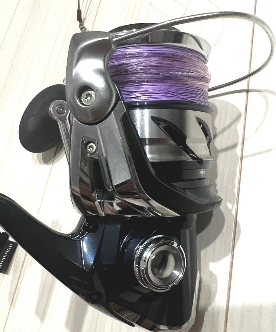 高性能スピニングリール　TWIN POWER SW14000XG SHIMANO