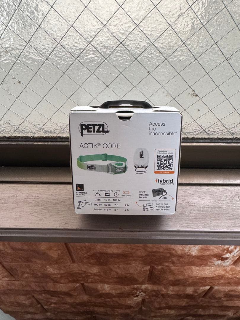ライト・ランタン PETZL ACTIK CORE600