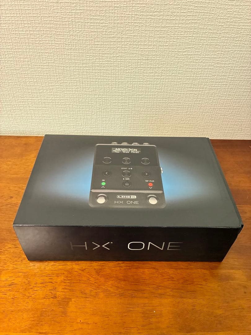 LINE 6 HX ONE 【元箱、アダプタ付属】