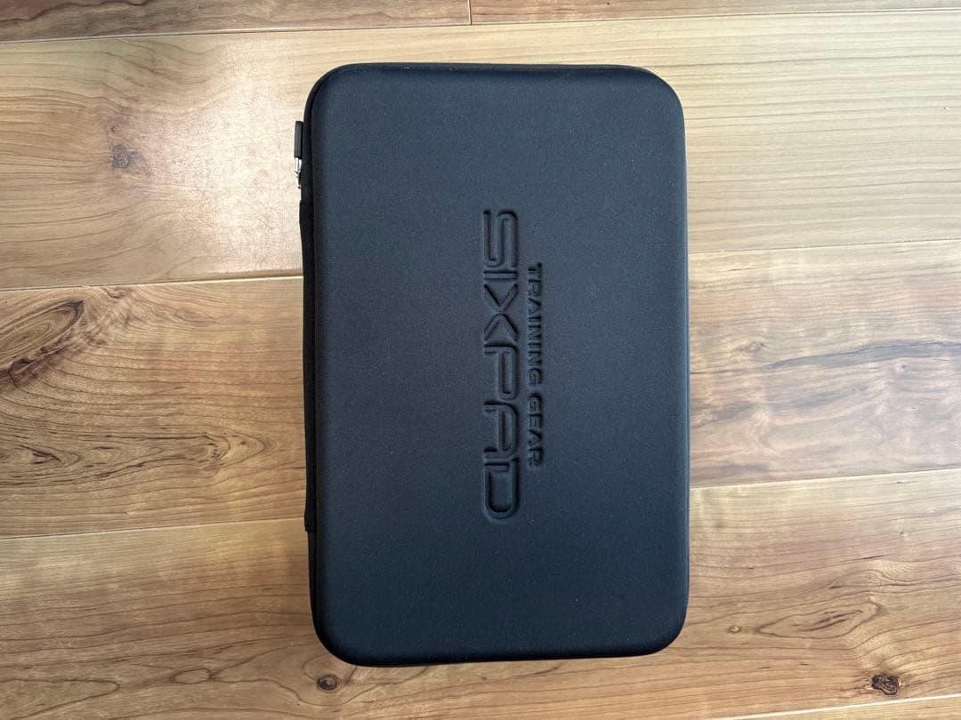 SIXPAD 電気刺激トレーニングデバイス ハードケース付き