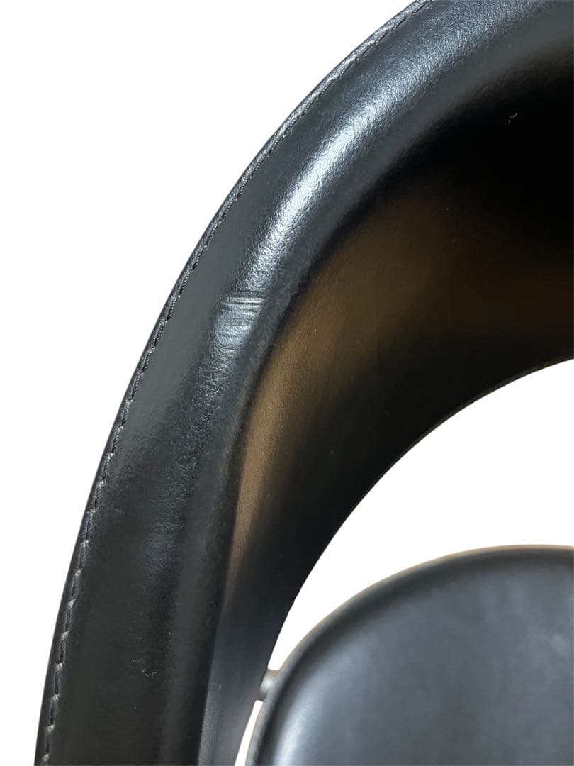 カリガリス Calligaris　本革ダイニングチェア　④