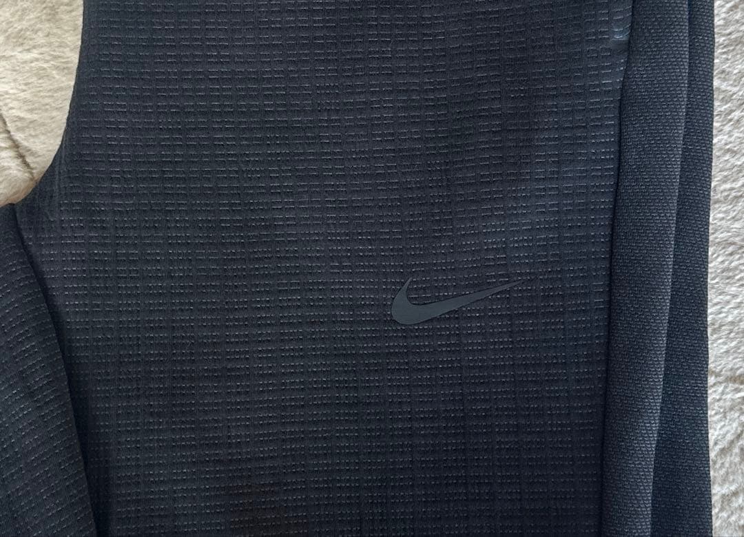 NIKE スタンダードレギュラーパンツ　黒