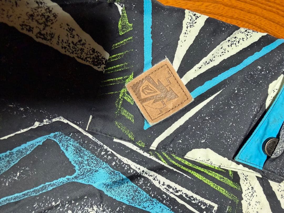 VOLCOM 子供用スノーボードウェアセット