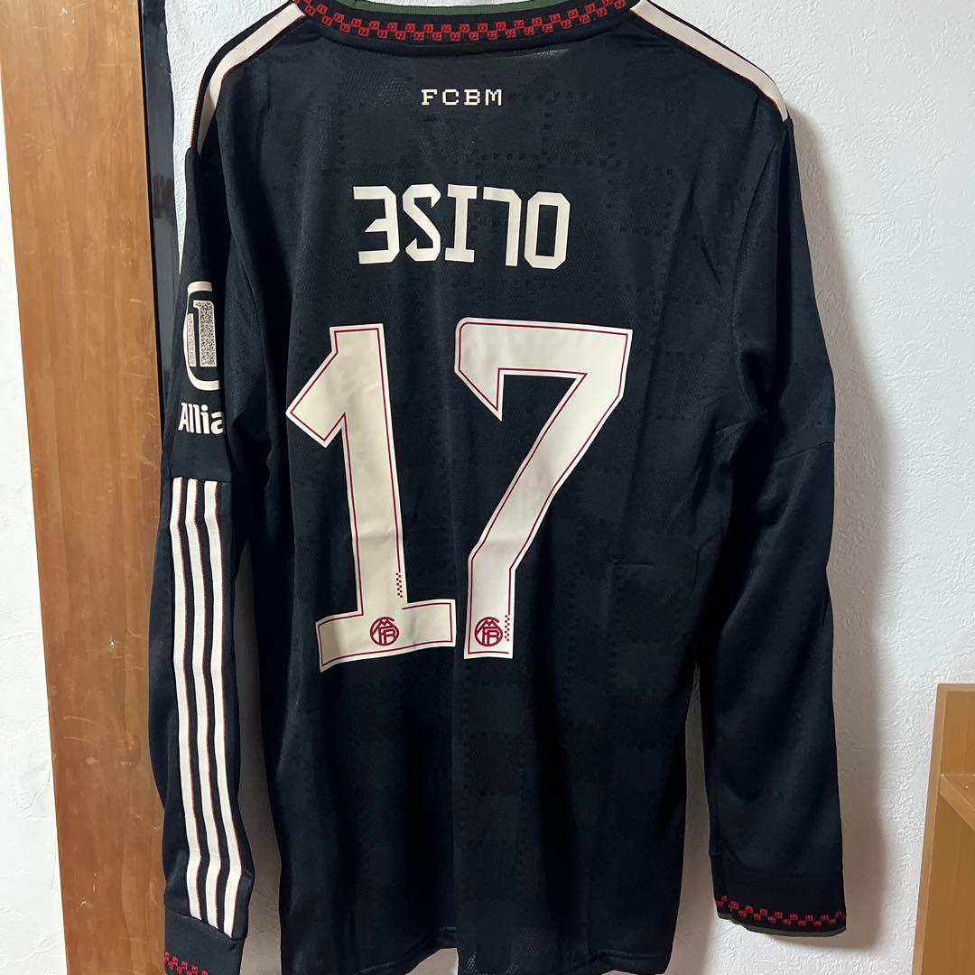 エラー品　バイエルン サッカーシャツ 黒 長袖 オリーセ 17
