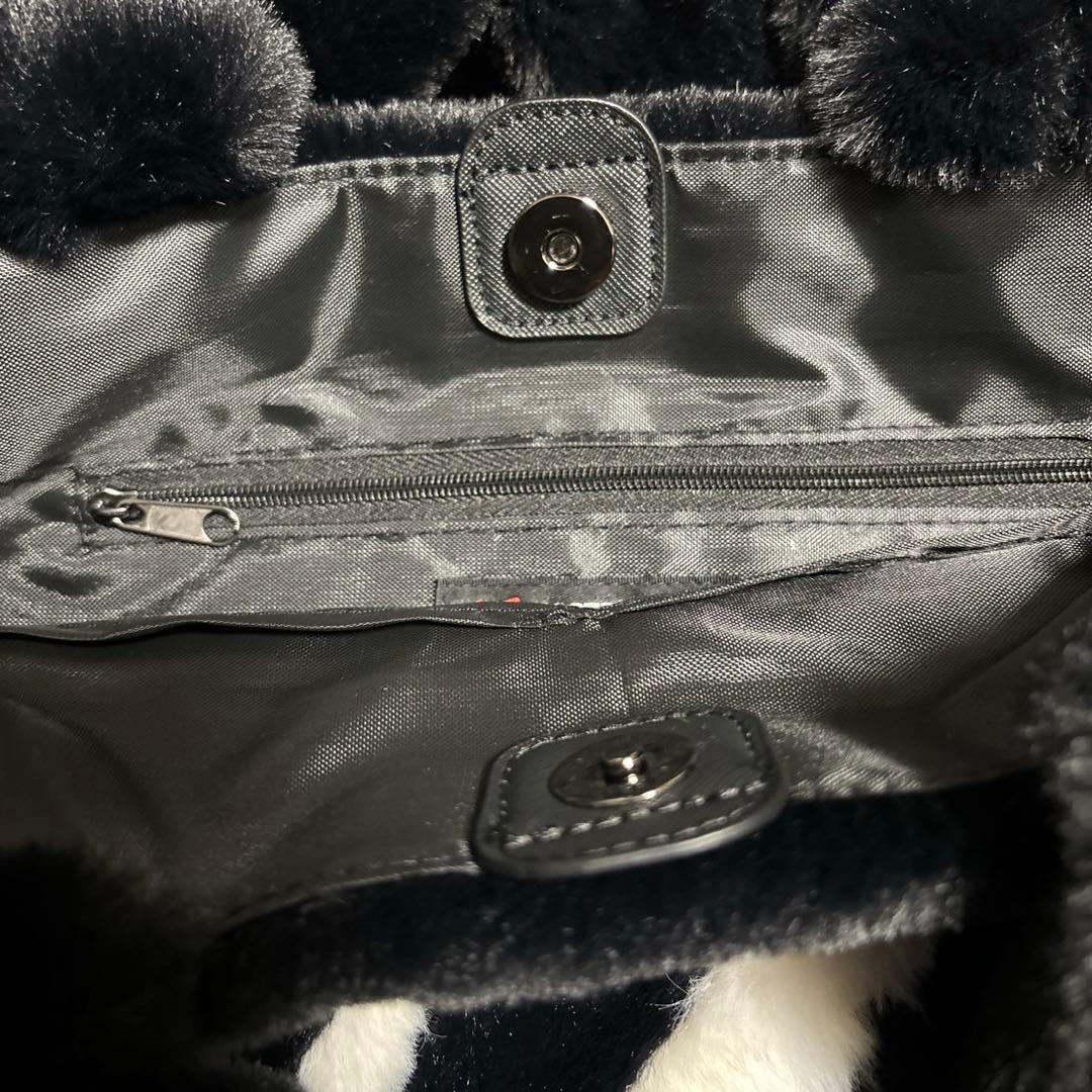 マスターバニーフェイクファーショルダー付きBAGブラック