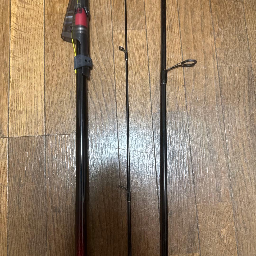 フカセ用の竿とシーバスロッド