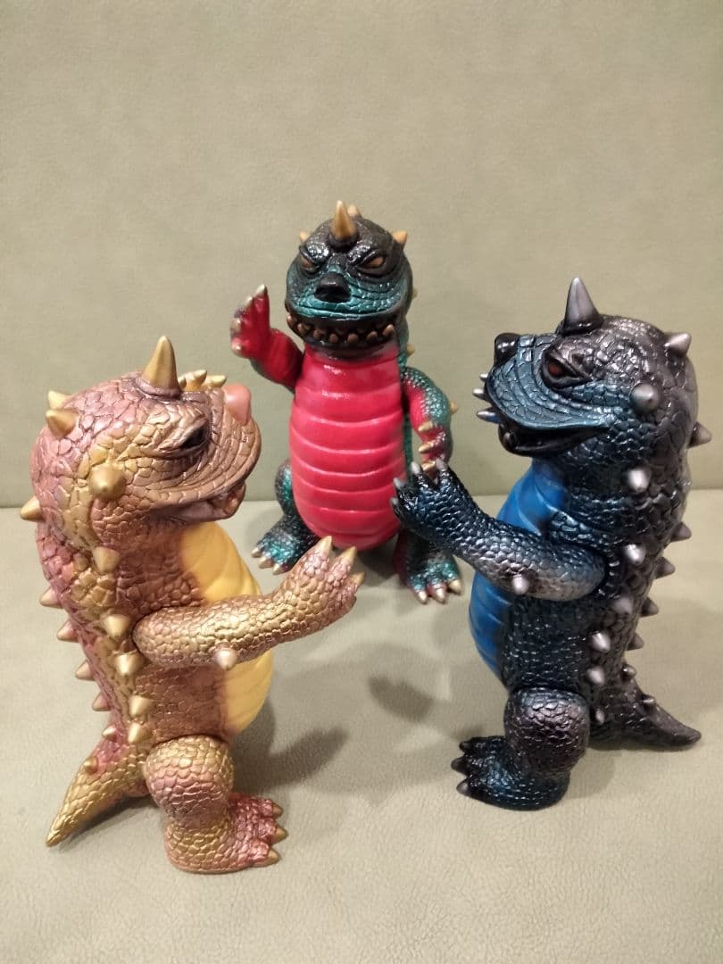 ソフビ　dbthtoys　涅槃怪獣ニルヴァ　ブルマァク　izumonster