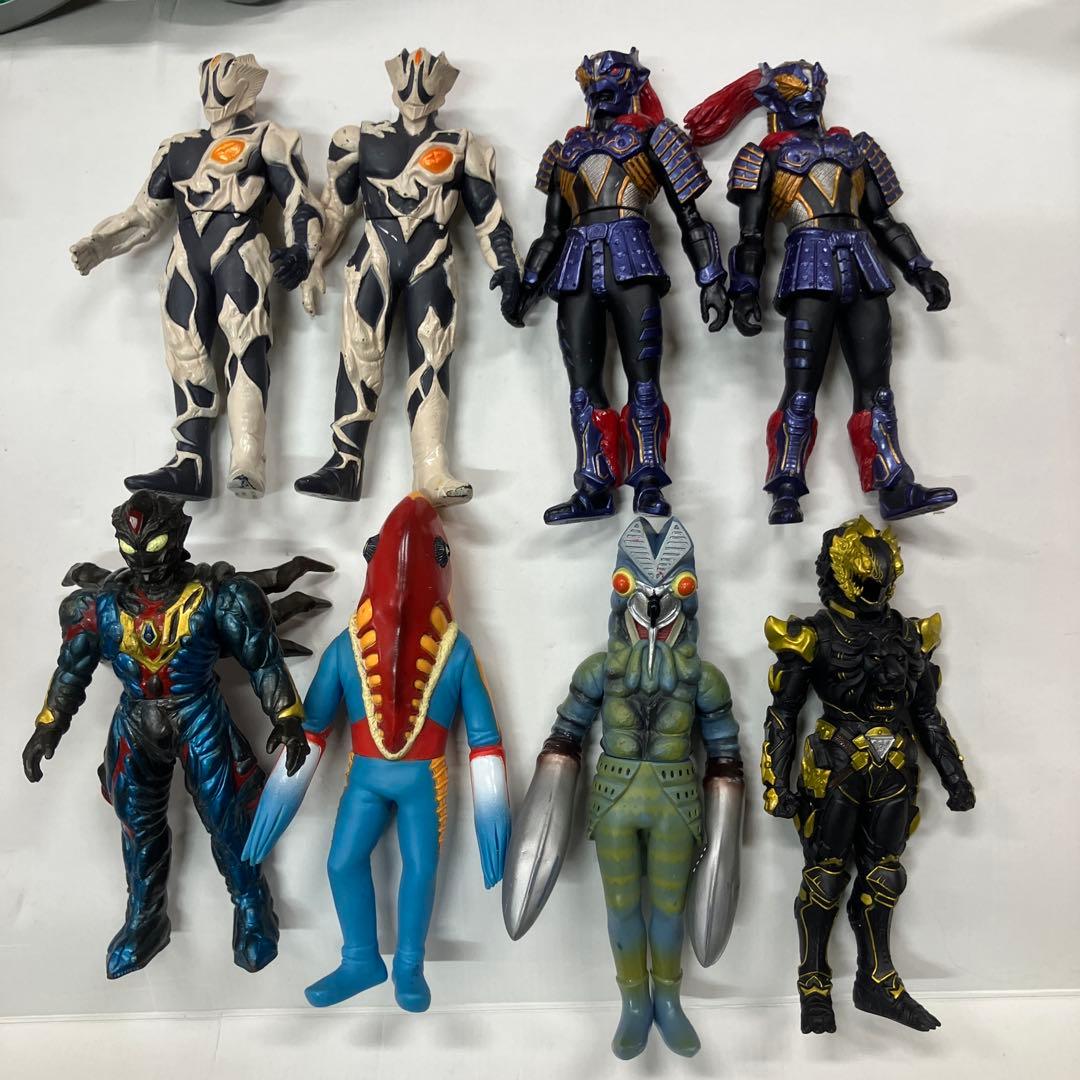 d*9様 仮面ライダー 戦隊 ウルトラマンソフビ 人形 120体以上 大量 響鬼
