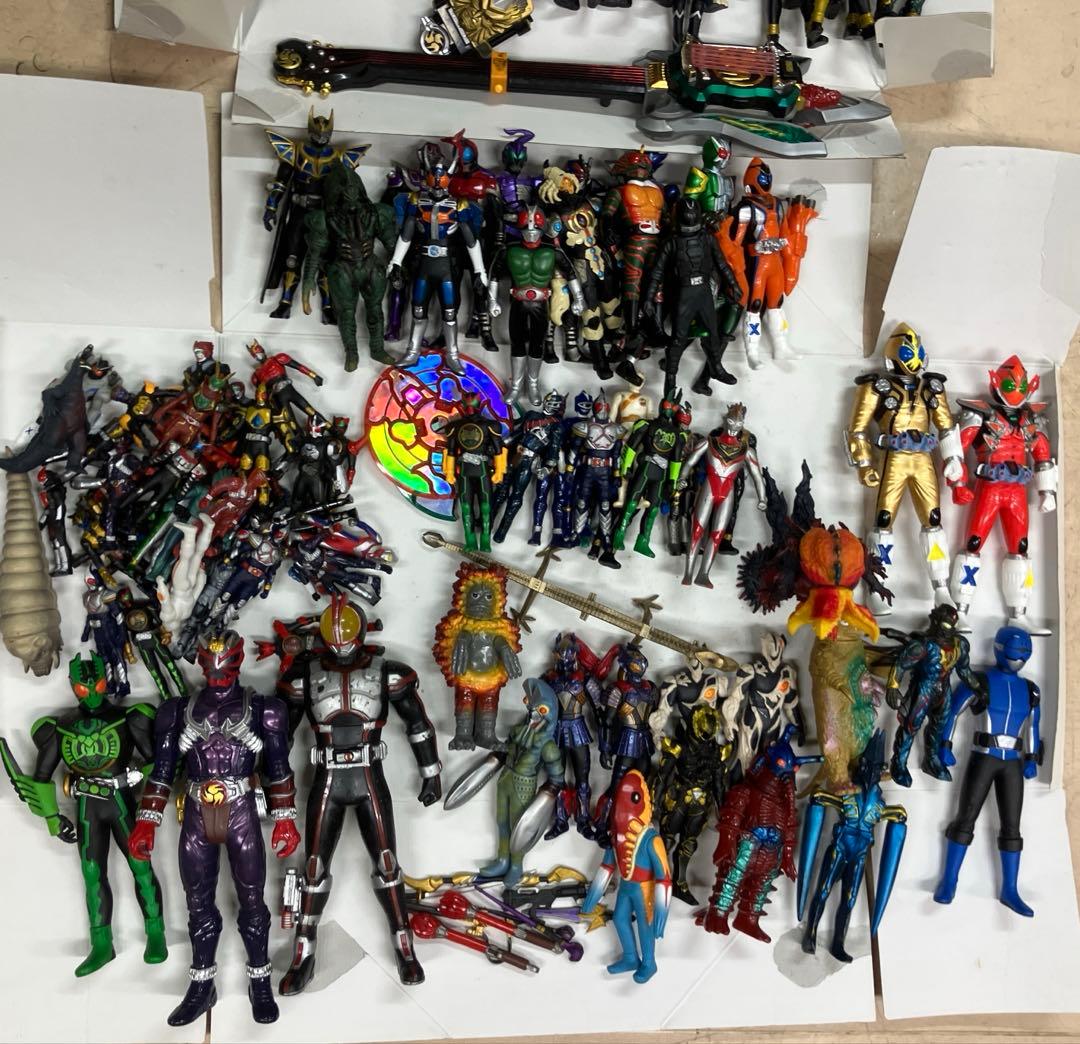 d*9様 仮面ライダー 戦隊 ウルトラマンソフビ 人形 120体以上 大量 響鬼