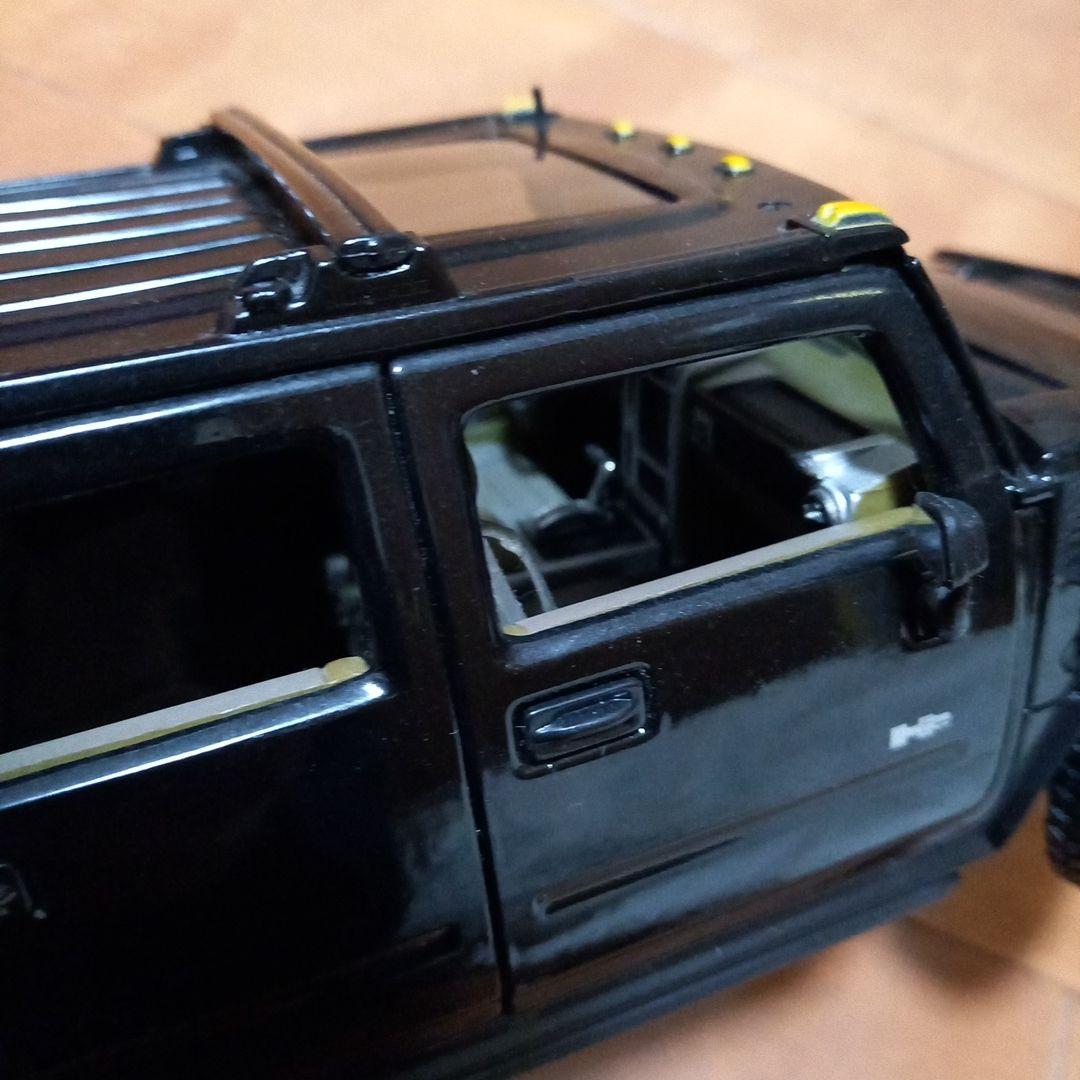 Hummer H2 1/18 ミニカー 4ドア