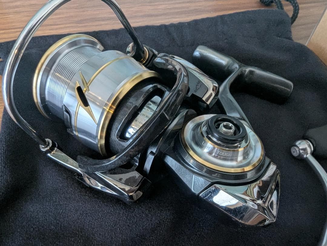 20ルビアスFC LT2500S-XH TYPE-αLT2500スプール ダイワ