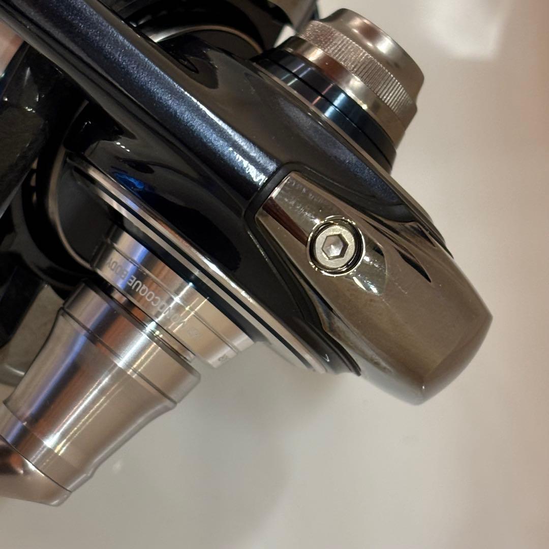 美品 21セルテート SW6000-XH PE3号300m付 ダイワ