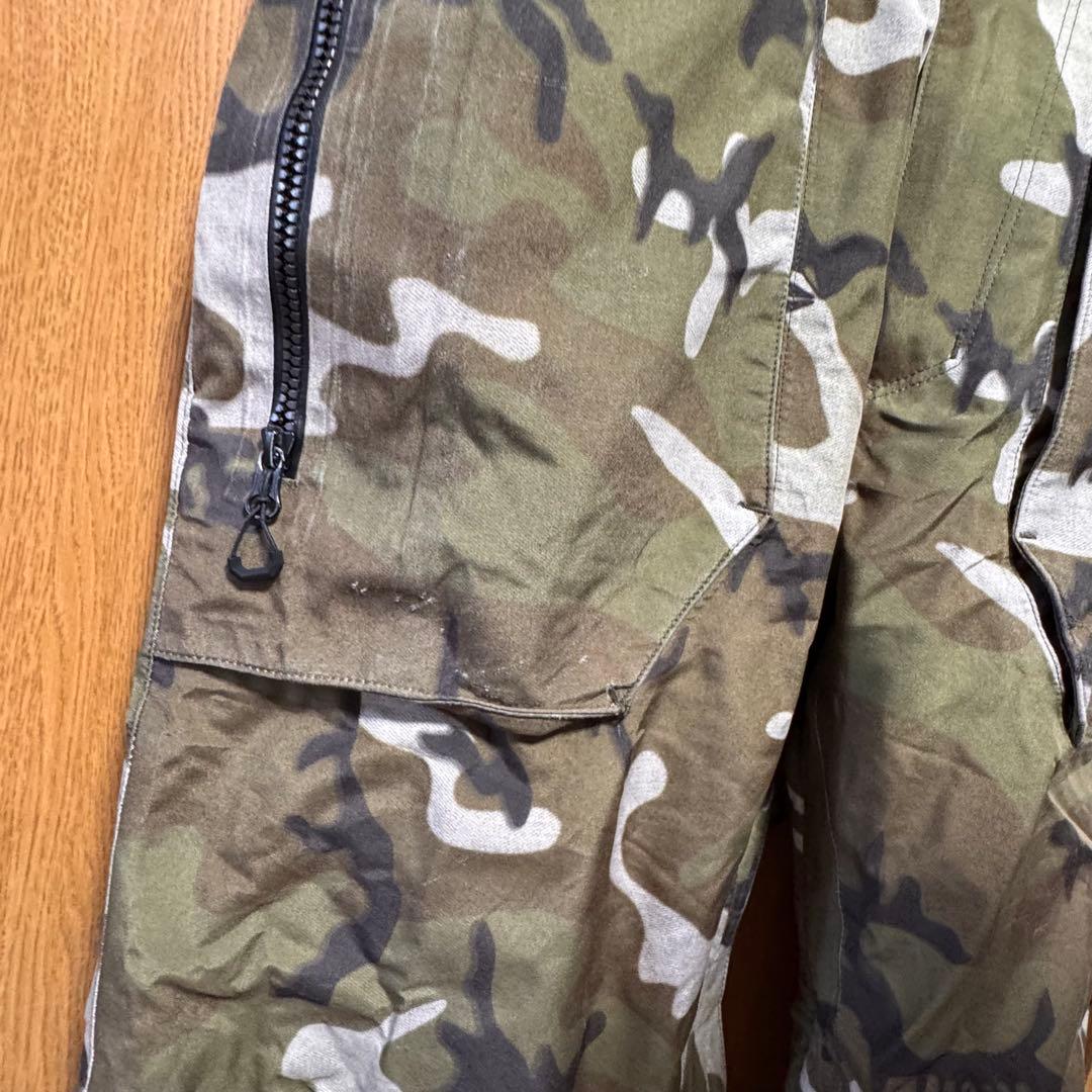 VOLCOM GORE-TEX ビブパン 迷彩柄