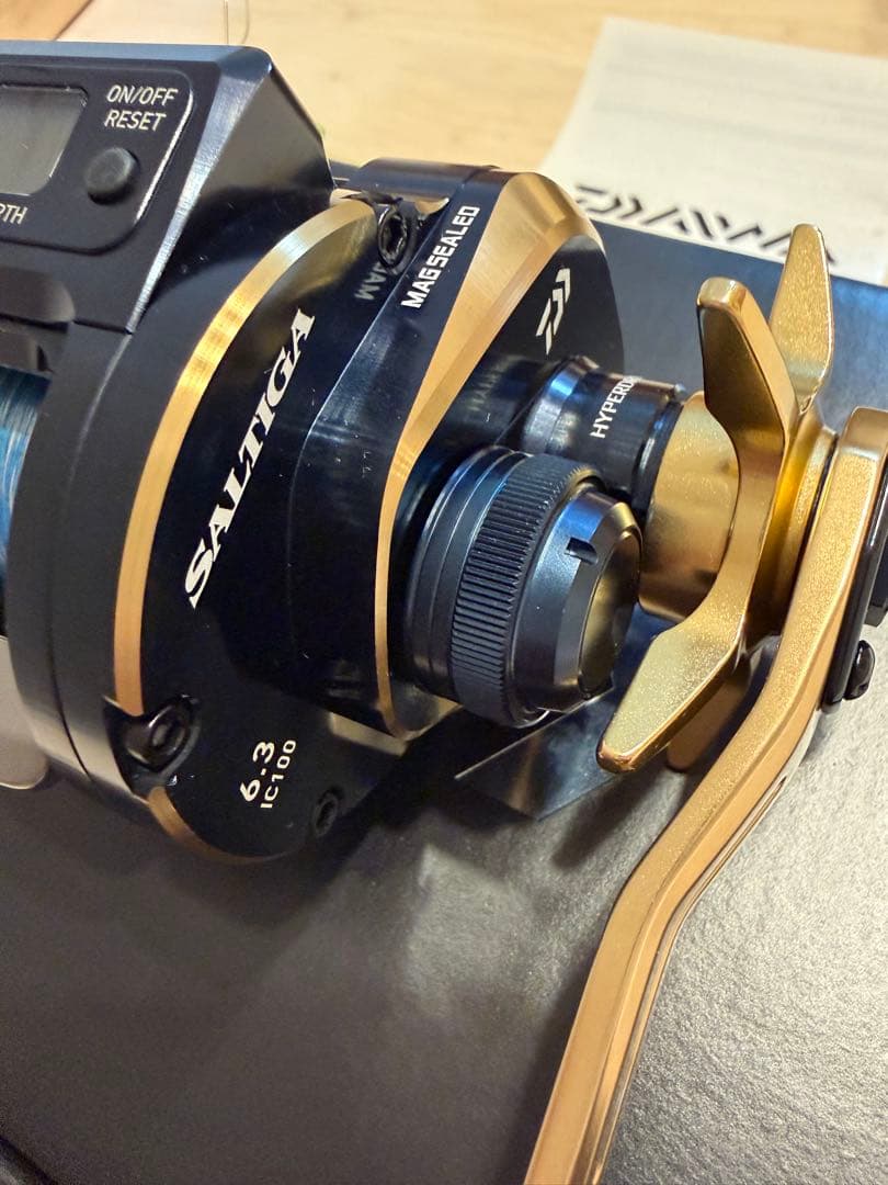 あっつぁんDAIWA SALTIGA IC 100 ベイトリール