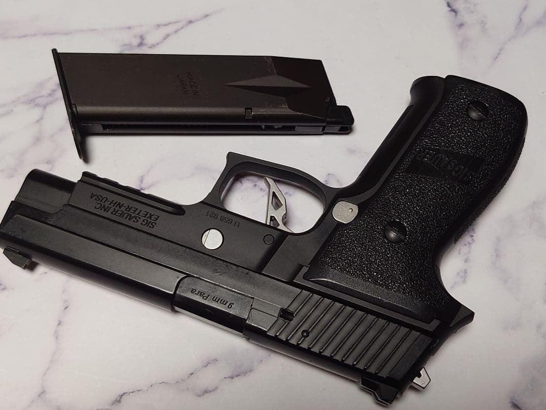K*0様 東京マルイ シグ ザウエル P226レイル
