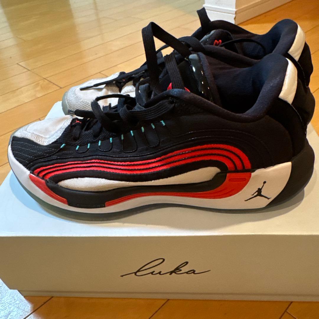 シューズ(男性用) NIKE LUKA 4 28.5cm