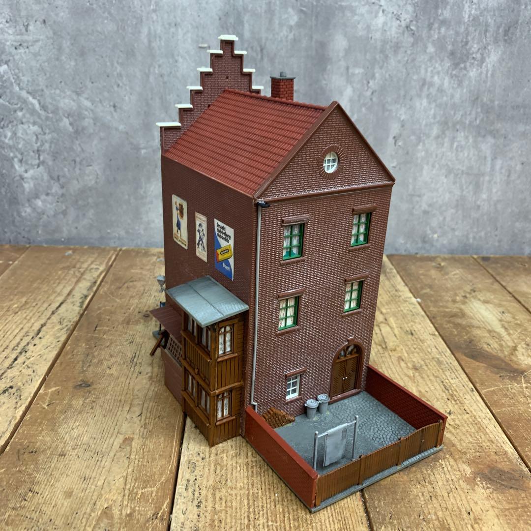 3F POLA HOゲージ 1/87 「Simons Pilsbar」 欧州建築