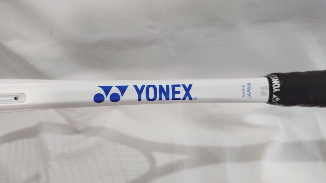 ヨネックス　ジオブレイク50VS YONEX GEOBREAK