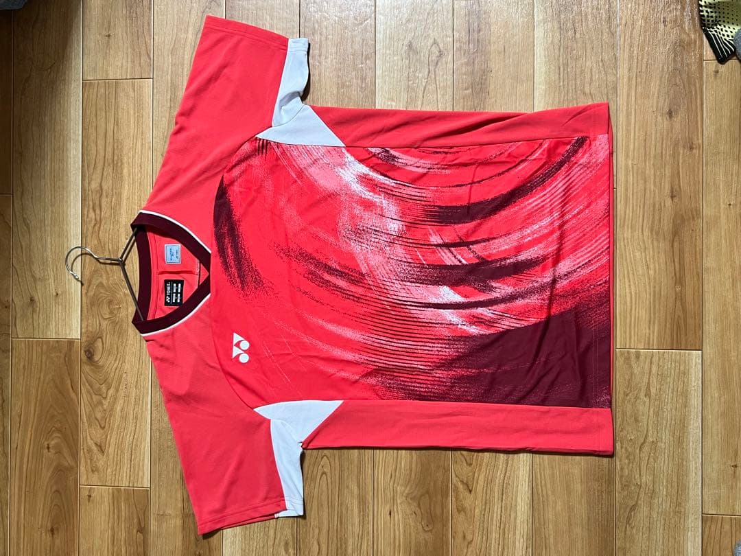 YONEX 赤 グラデーション ユニフォーム