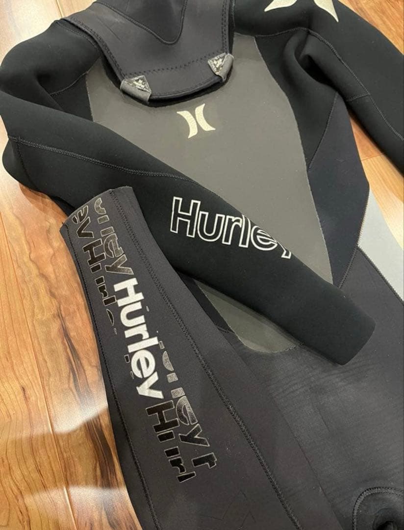 hurley ハーレー　ウェットスーツジャーフル