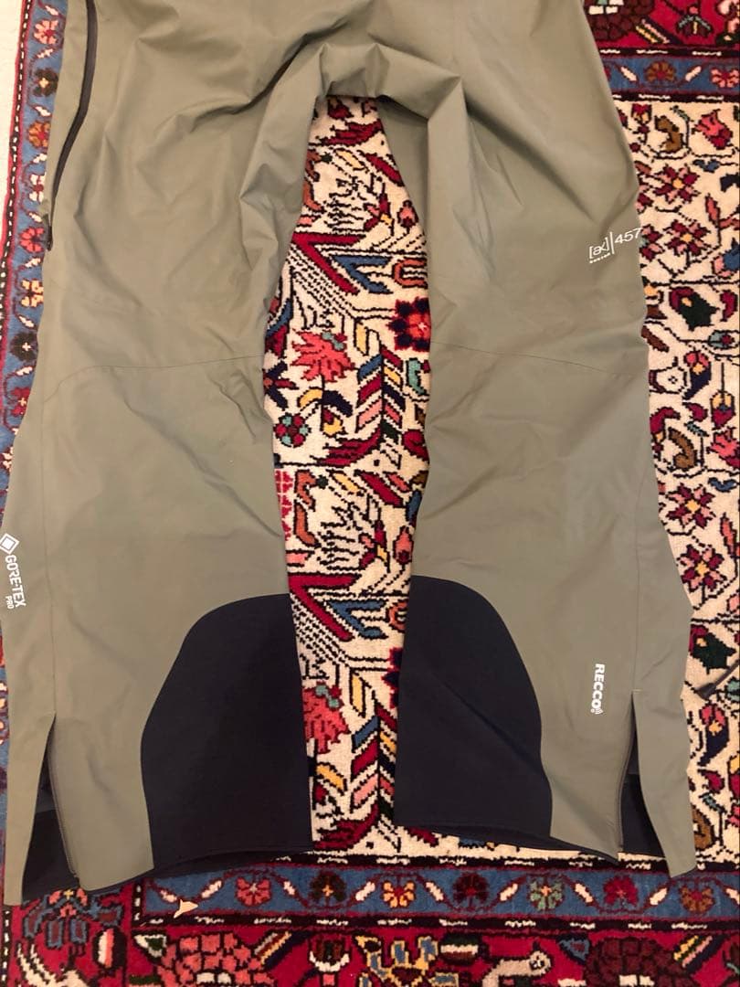 Burton ジャパン GORE-TEX PRO 3L BIB AK457