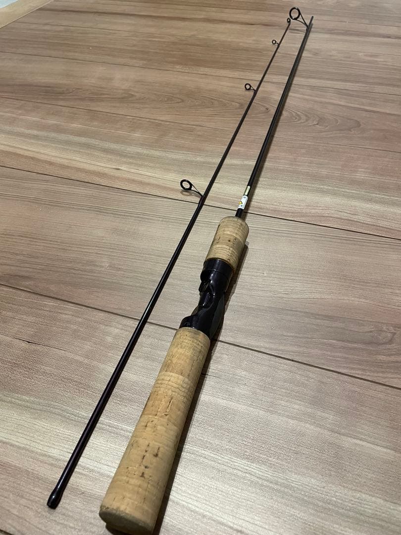 美品　中古　SHIMANO シマノ　カーディフ CARDIFF CF56-2UL