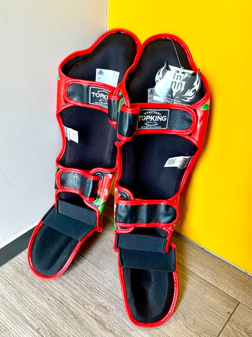 新品 Mサイズ 薔薇 黒×赤 レガース トップキング TOP KING 本革