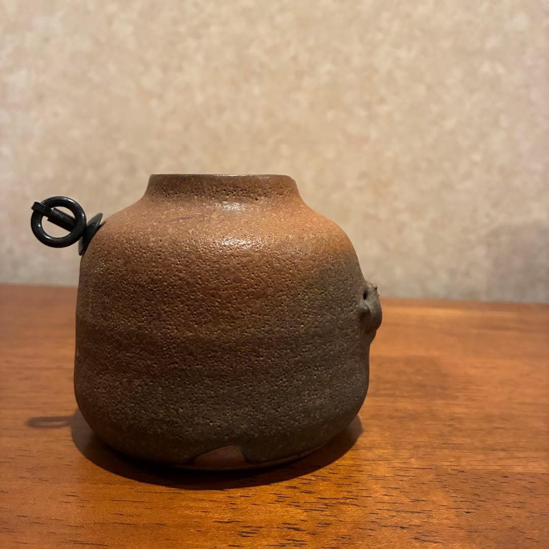 人間国宝級の造形【小川甚八】甚八窯 焼き締め 掛け花入★共箱付★カエルの守り主