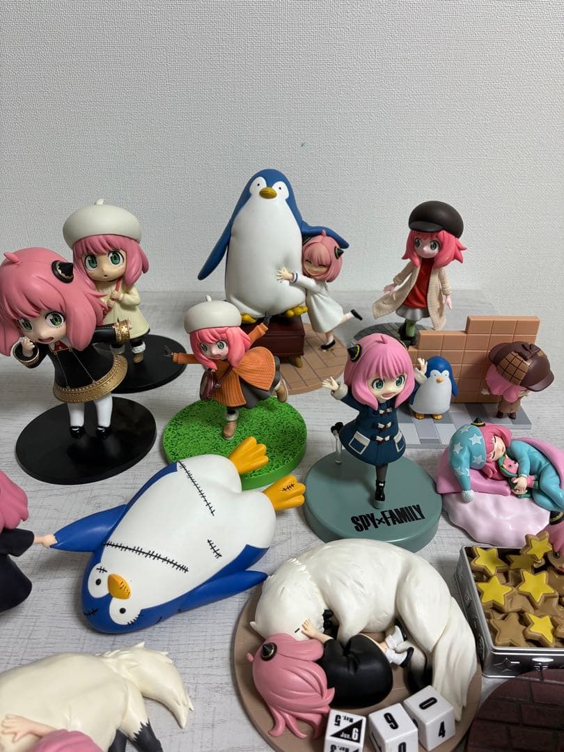 SPY×FAMILY フィギュア　まとめ売り　アーニャ　ボンド　大量②
