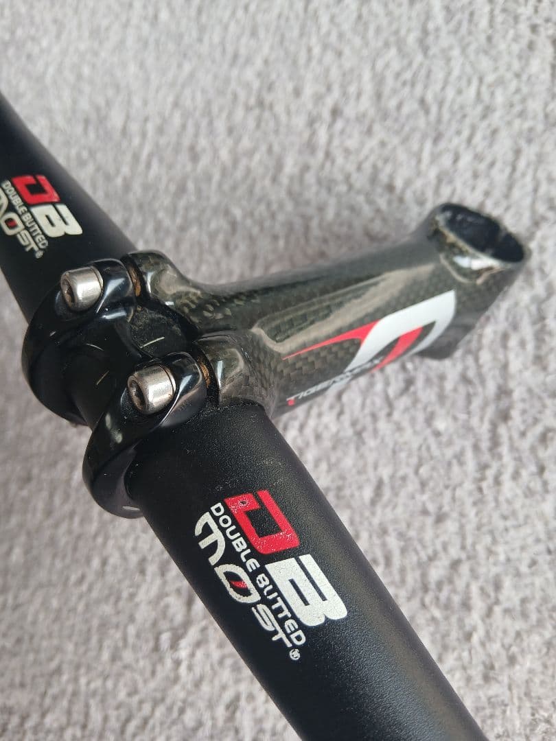 ピナレロ純正MOST カーボンステムとハンドルセット