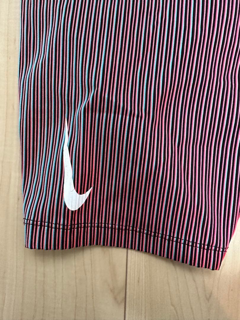 Nike エアロスイフト　ストライプショートパンツ