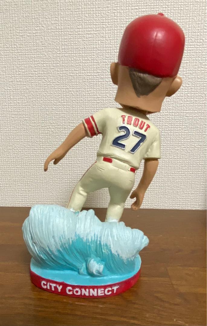 マイクトラウト エンゼルススタジアム先着25000個限定配布 フィギュア