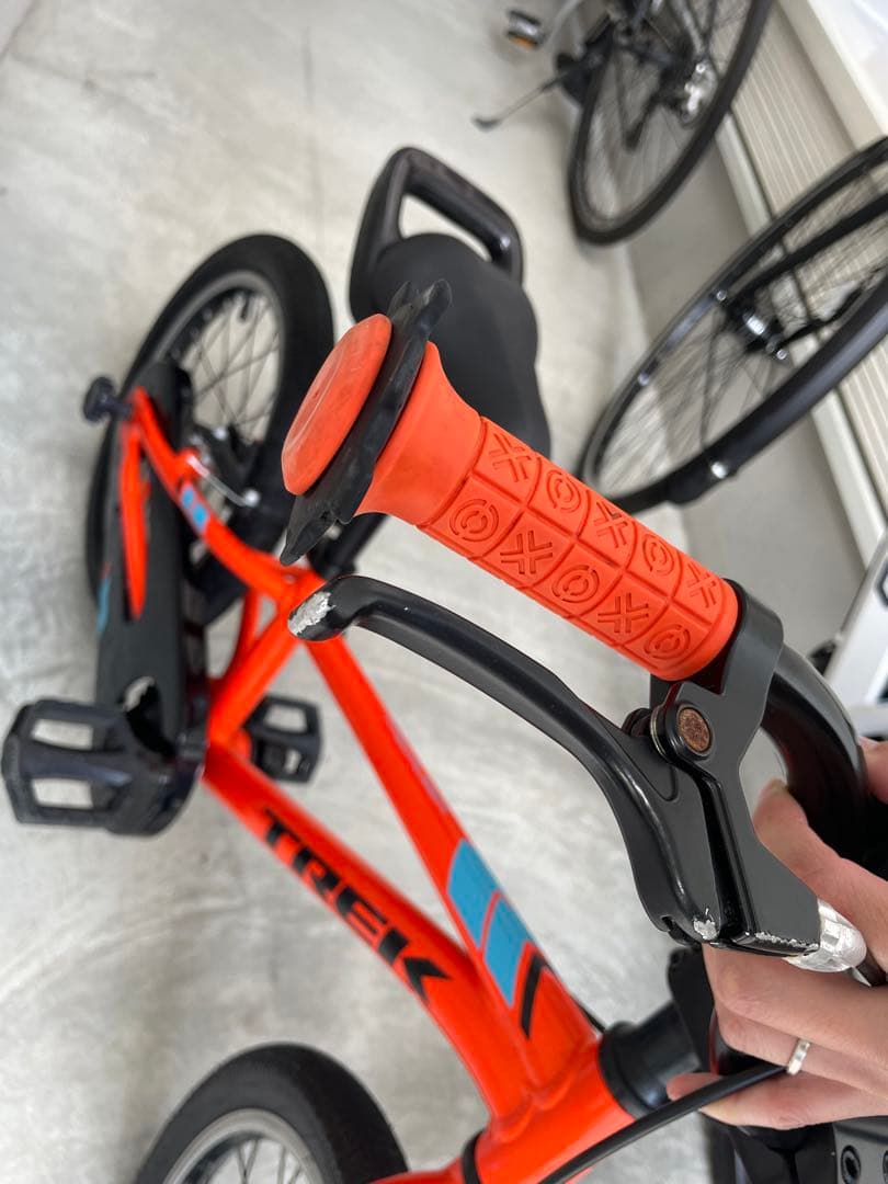 【お引き渡し限定】TREK キッズバイク 16インチ オレンジ