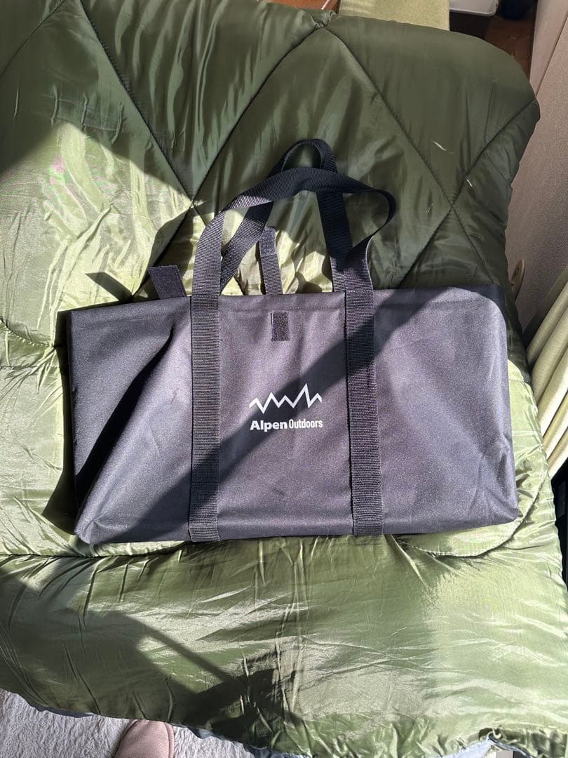 Alpen Outdoors 折りたたみ式アウトドアテーブル　布団セット110