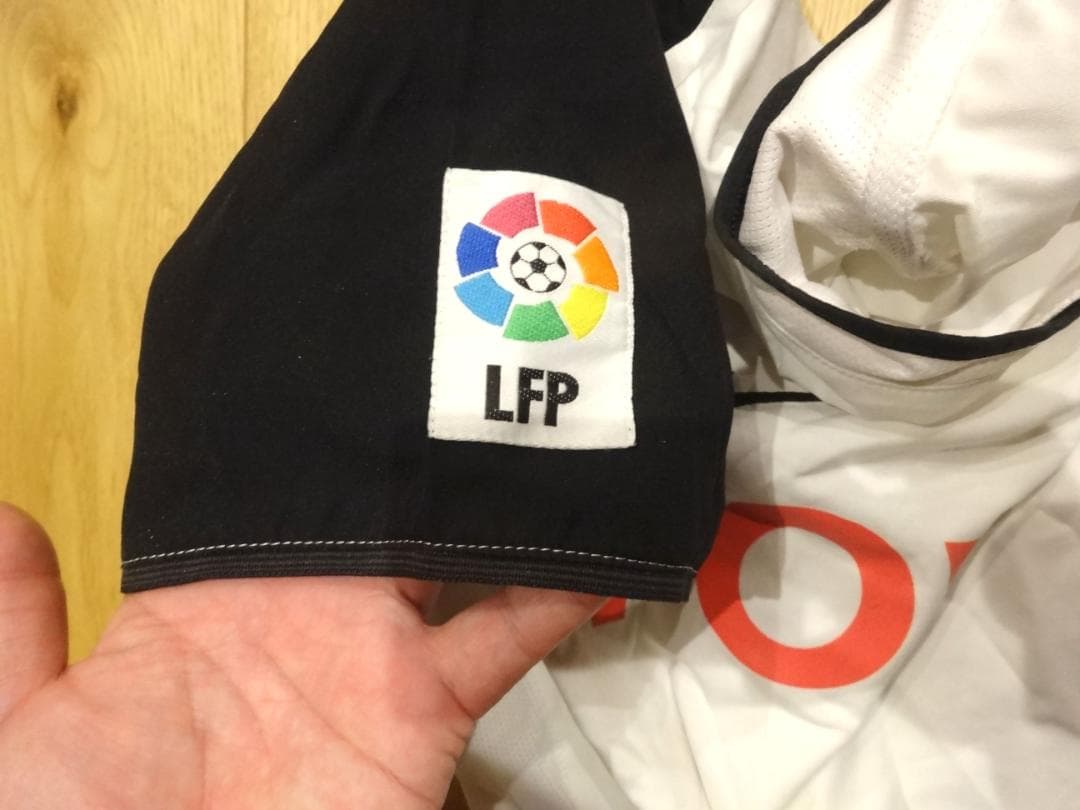 ナイキnike バレンシア　Valencia CF　ユニフォーム　M トヨタ