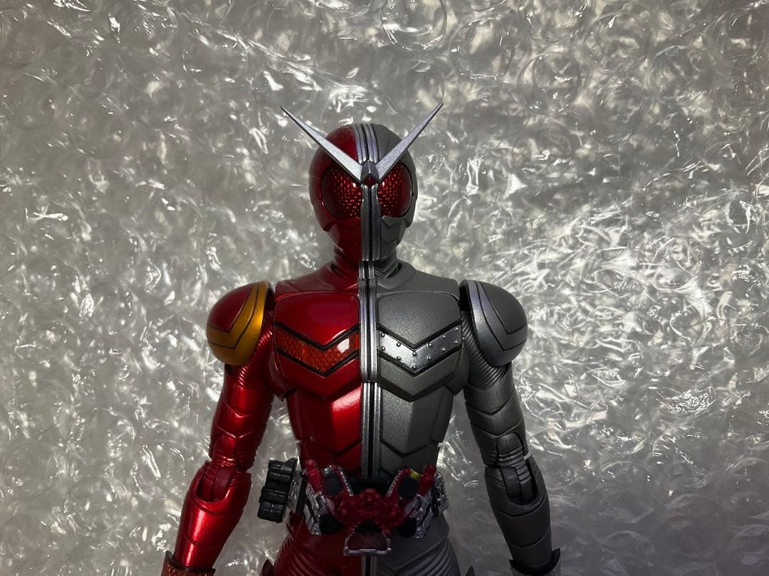 ピンクの猫様S.H.Figuarts真骨頂 仮面ライダーWヒートメタル 風都探偵