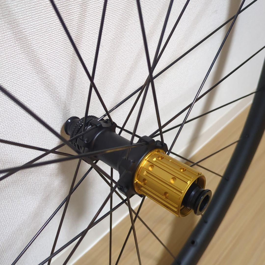 最終値下 軽量 1400g カーボンホイール 35mm ディスク チューブレス