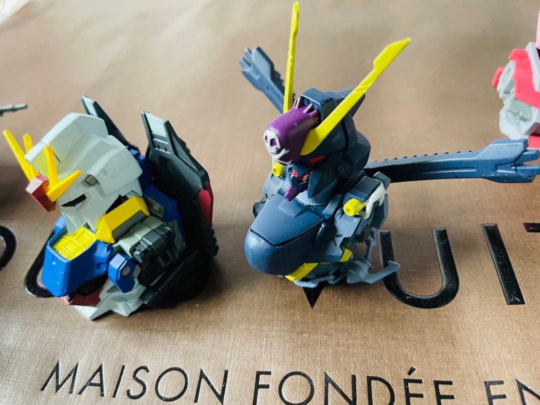 機動戦士ガンダムヘッド　フィギュアセット
