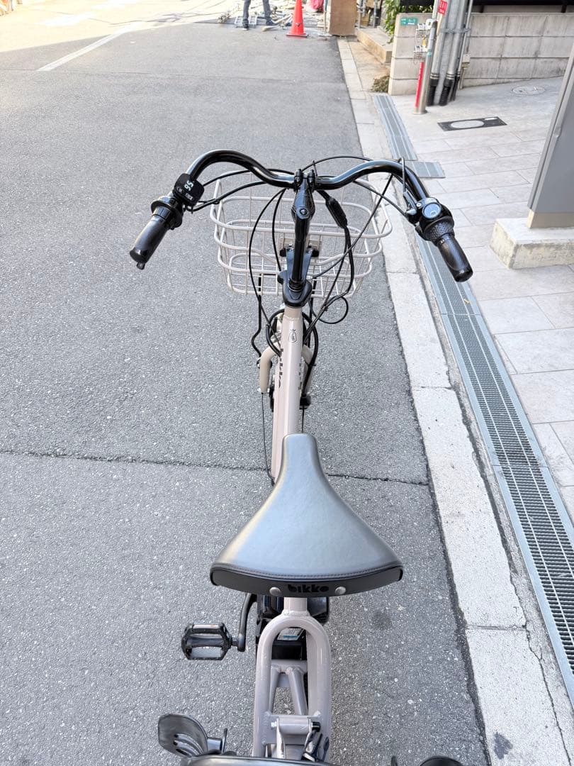 子供乗せ　ブリヂストン　 BIKKE 電動アシスト自転車 チャイルドシート付き