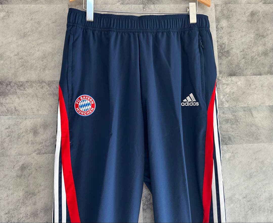 新品　アディダス　バイエルン ジャージ トラックパンツ サッカー ネイビー